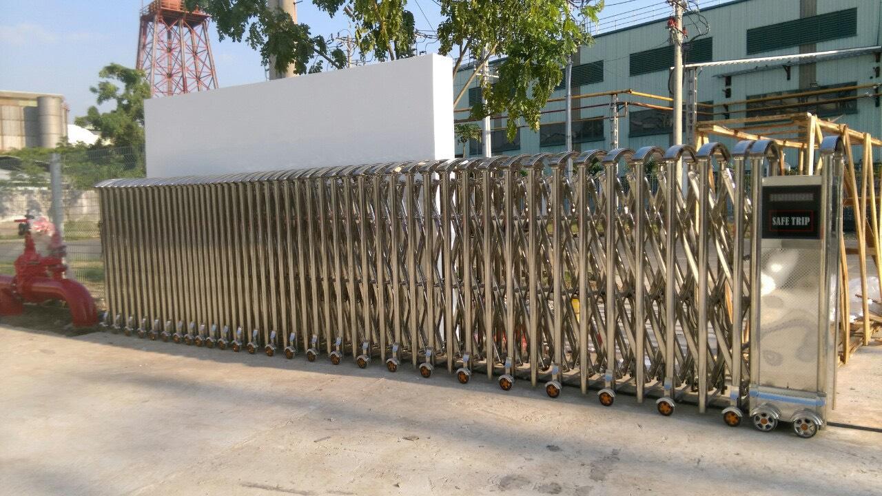 Thi công cửa cổng xếp tại Thủ Dầu Một