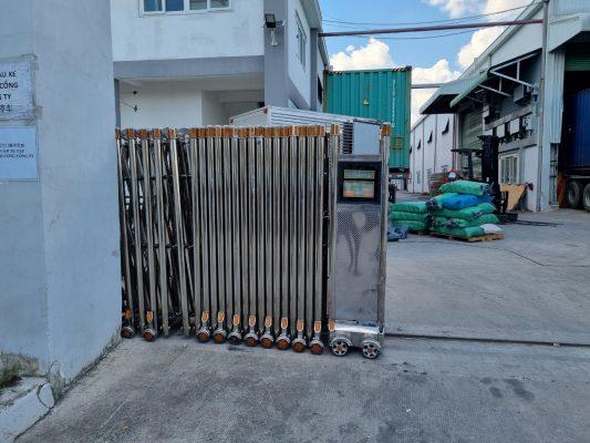 Báo giá cổng xếp inox