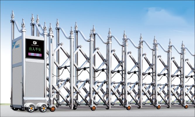 Nên chọn cổng xếp inox hay nhôm