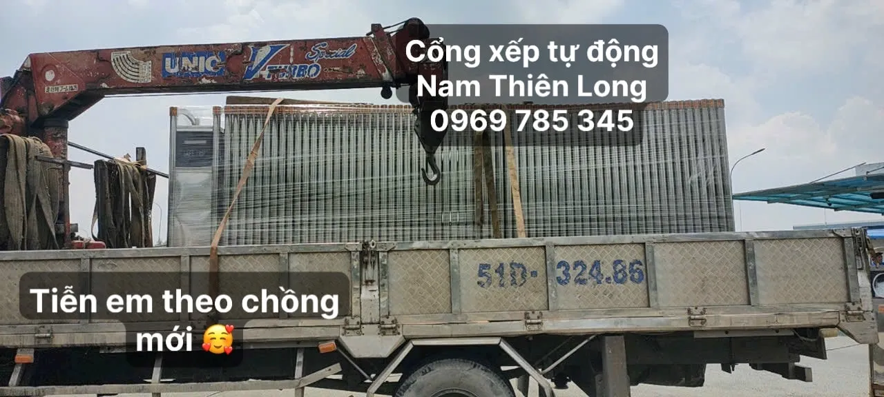 Cửa xếp inox tại xưởng